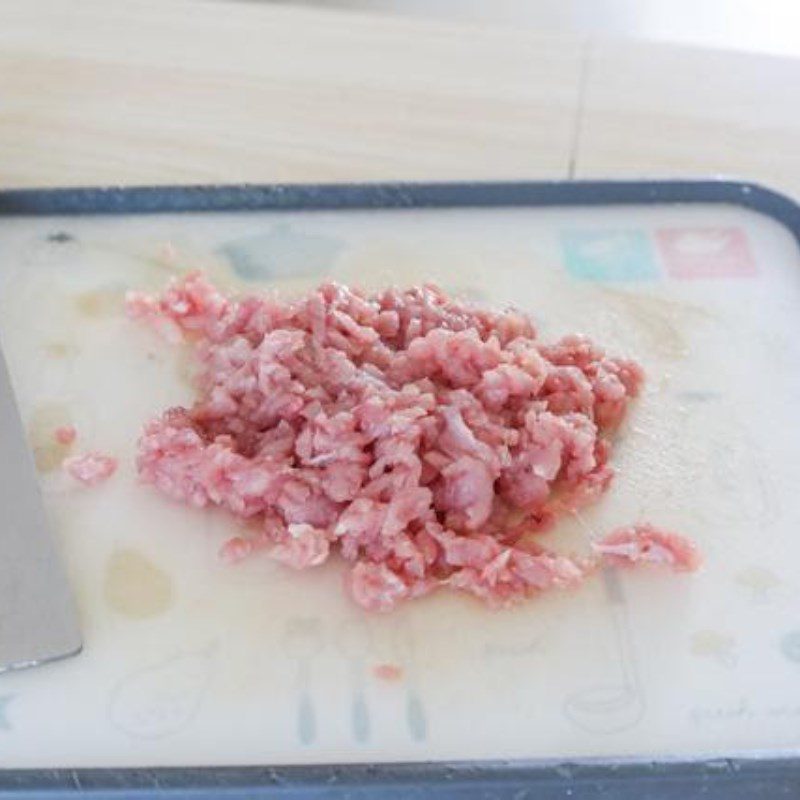 Step 1 Prepare and Marinate the Pork for Cabbage Soup with Minced Meat