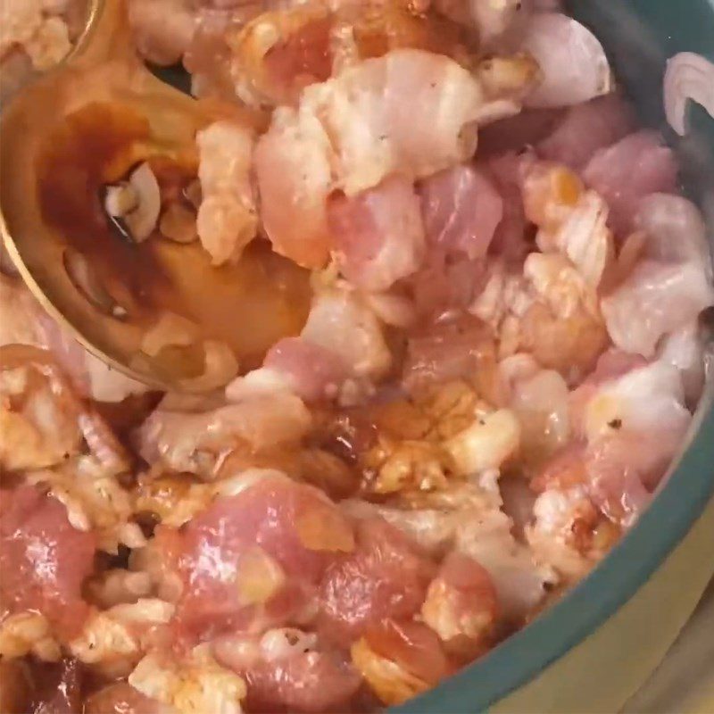 Step 3 Prepare and marinate the meat Sticky rice with mung beans