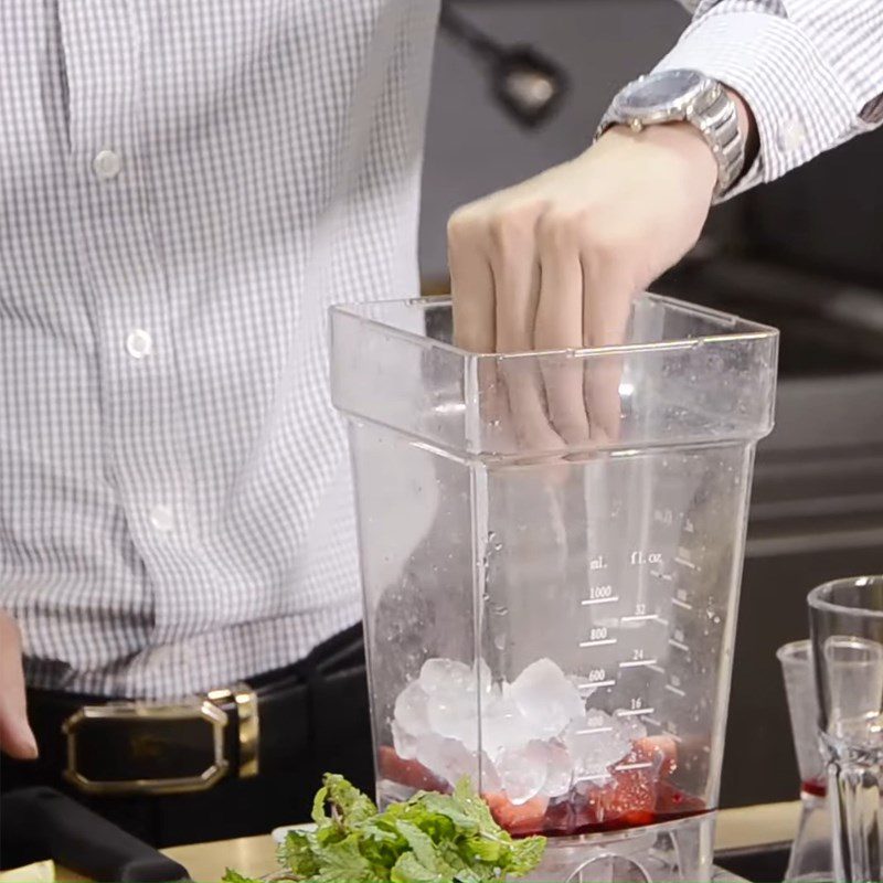 Step 1 Prepare and blend the strawberry mixture Upside Down Fruit Beer