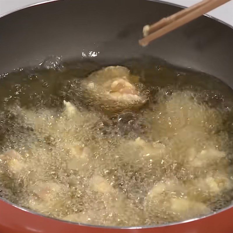 Step 3 Coating and frying the chicken Honey mustard fried chicken