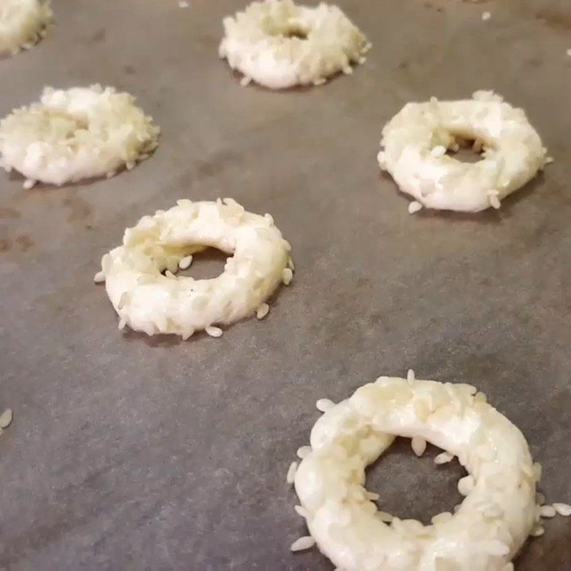 Step 3 Shape the sesame ring cookies Sesame ring cookies