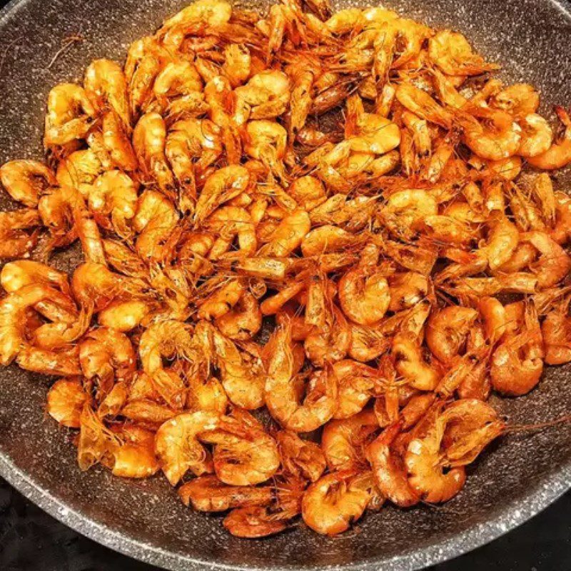 Step 2 Stir-fry the shrimp Salted Shrimp