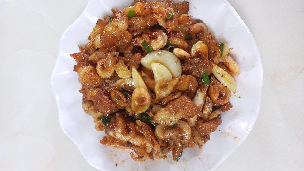 Shrimp Fried with Pork (recipe shared by a user)