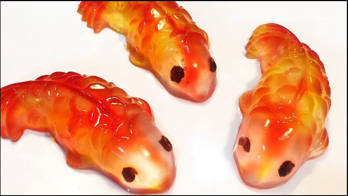 Carp-shaped jelly