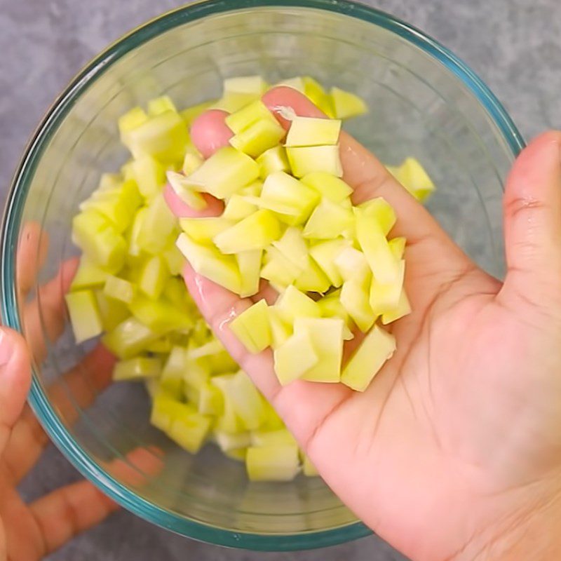 Step 1 Prepare and blend the green mango Green Mango Jelly