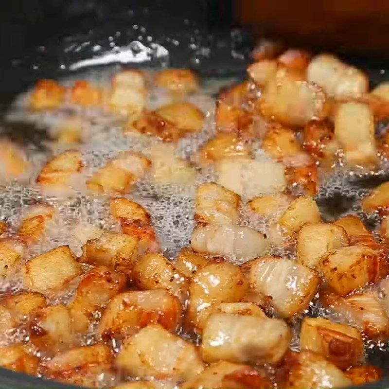 Step 2 Render pork fat Fried pork fat with salt and chili