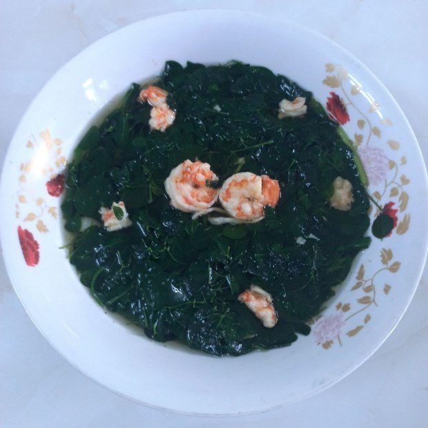 Step 4 Final Product Fresh shrimp moringa soup