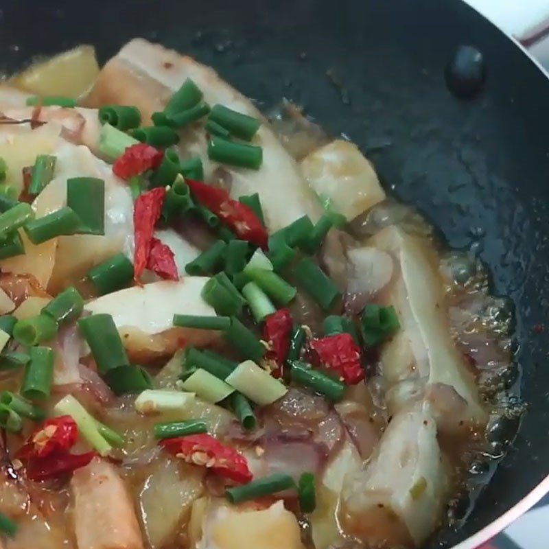 Step 4 Finished Product of Braised Salmon Belly with Pineapple