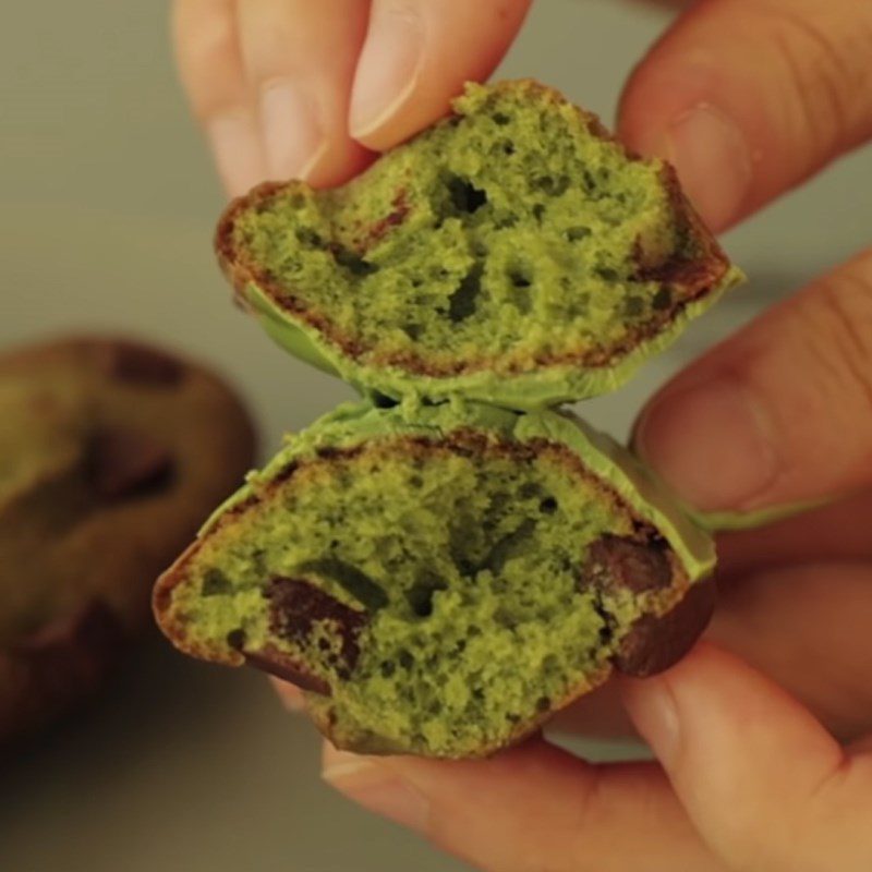 Step 5 Final product Green tea chocolate madeleine shell cake