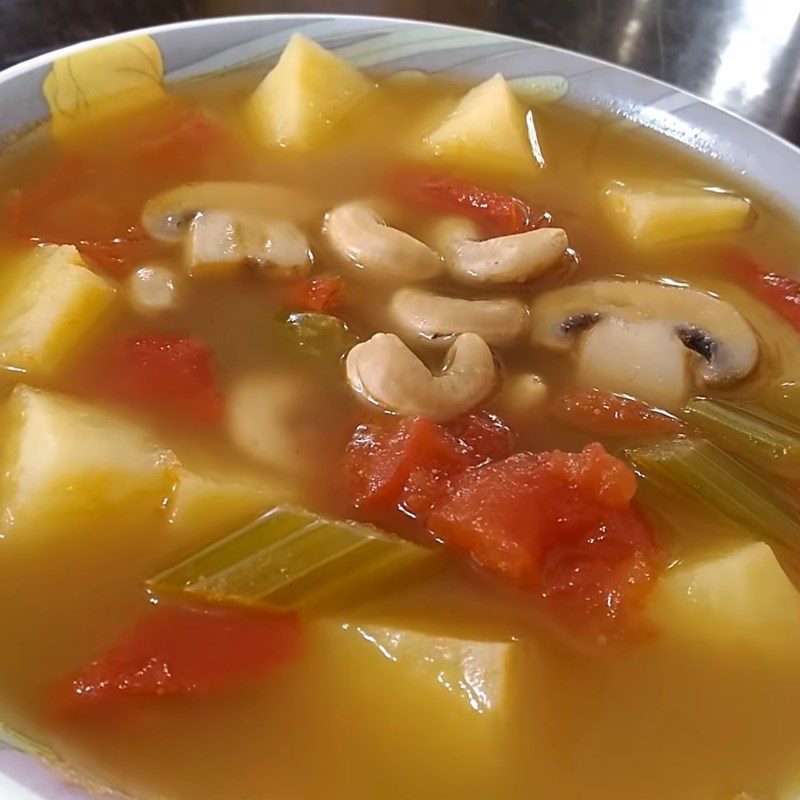 Step 4 Finished product of Potato and Cashew Soup