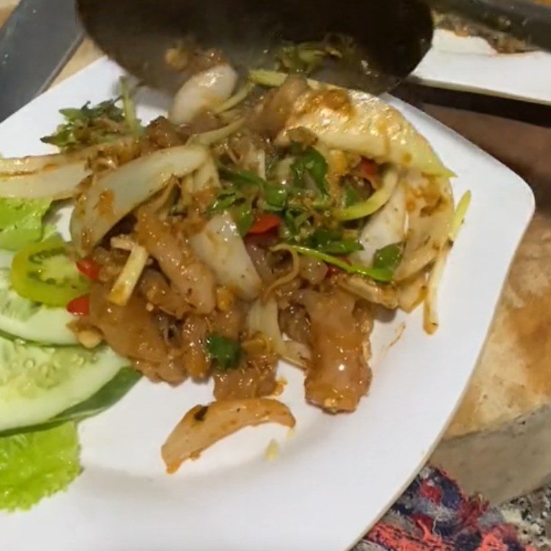 Step 3 Final Product Stir-fried Beef Skin with Lemongrass and Chili