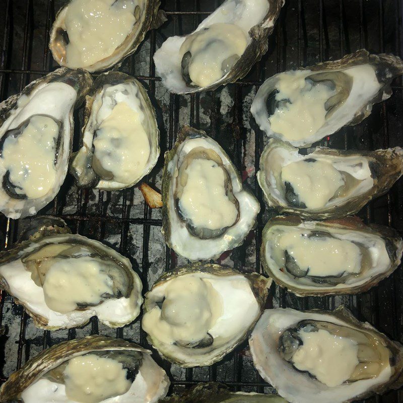 Step 4 Final product Grilled oysters with cheese