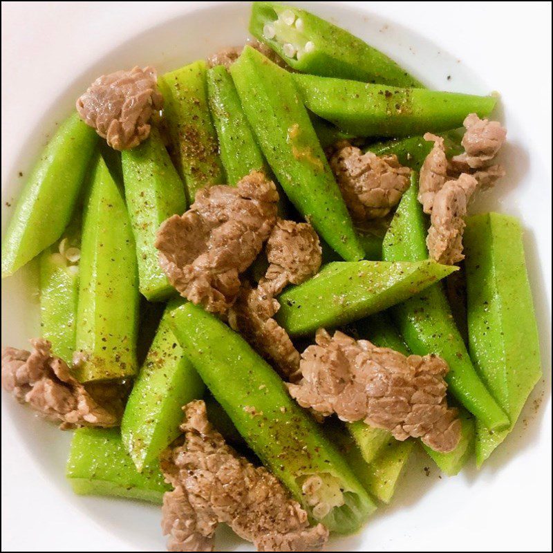 Step 4 Finished Product Stir-fried beef with okra