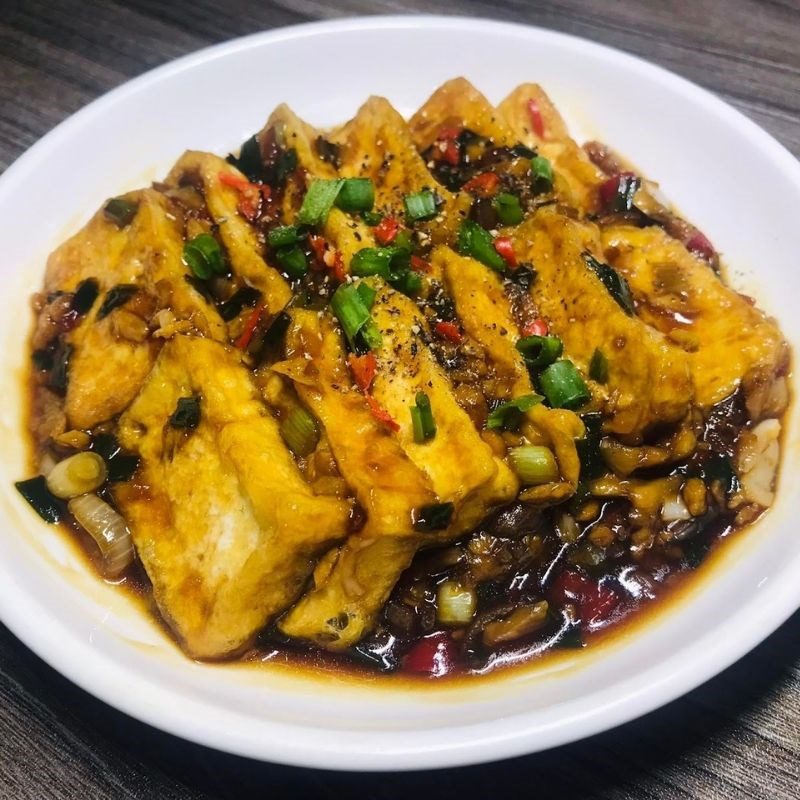 Step 5 Final Product Fried tofu with soy sauce (recipe shared by users)