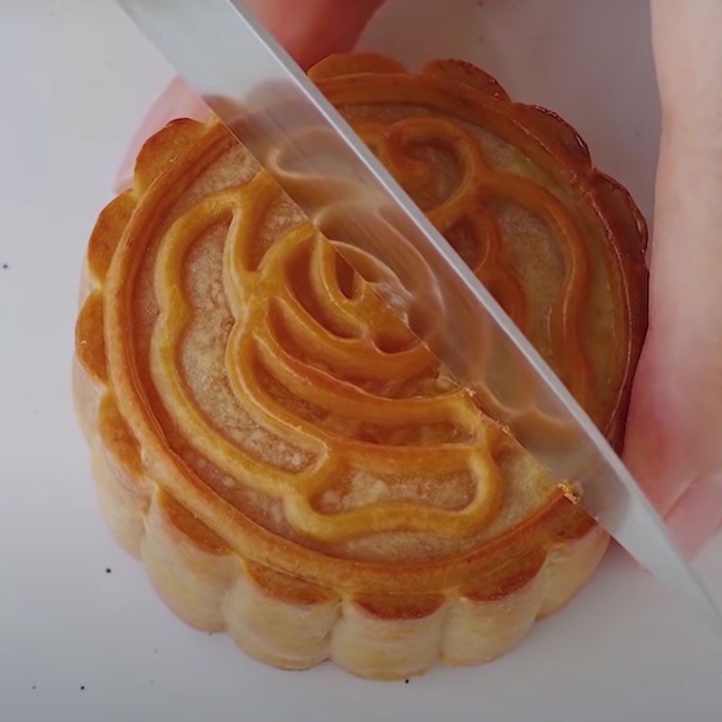 Step 6 Final product of mooncake with durian coconut filling using an air fryer