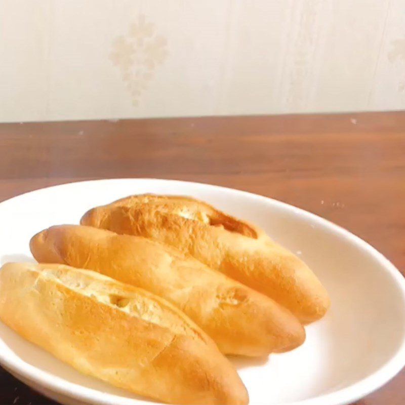 Step 6 Final Product Thick-crust Bread using an Air Fryer