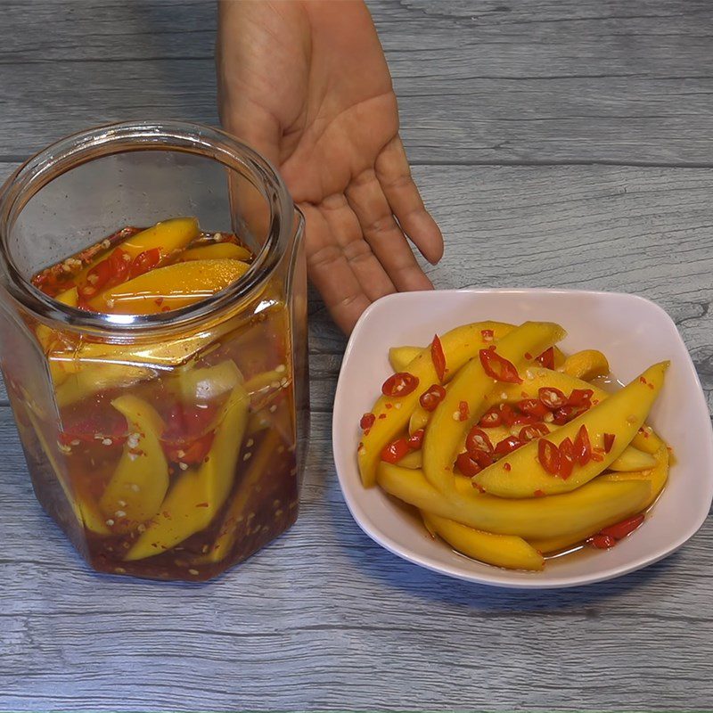 Step 5 Finished Product Mango soaked in chili fish sauce and sugar