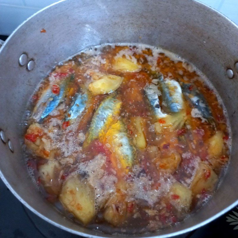 Step 3 Finished Product Canned sardine sandwich with fried eggs