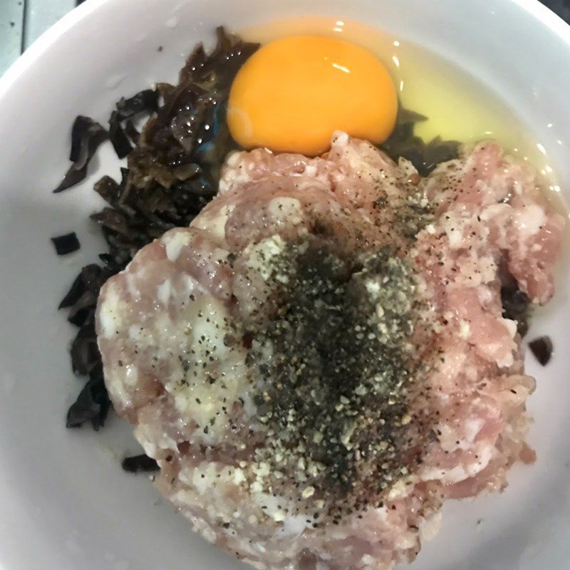 Step 2 Marinate the meat Fried meatballs using an air fryer