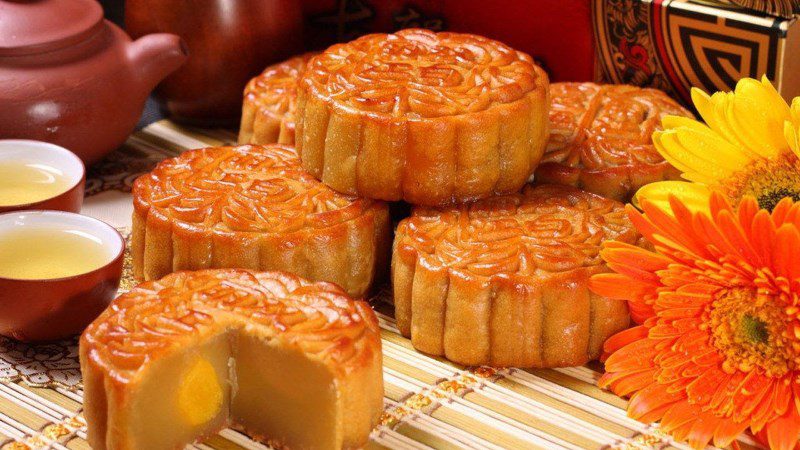 Yuebing (Baked Mooncake) - China