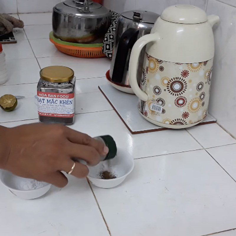 Step 2 Making Dipping Sauce for Coconut Steamed Lobster