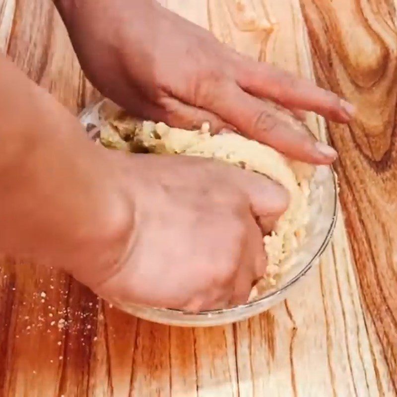 Step 2 Mix cookies with the dough for Dried Fish