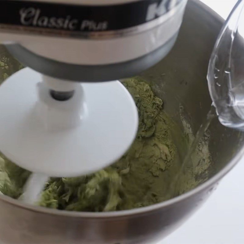 Step 1 Mix flour, matcha, eggs, and milk for Matcha Papparoti