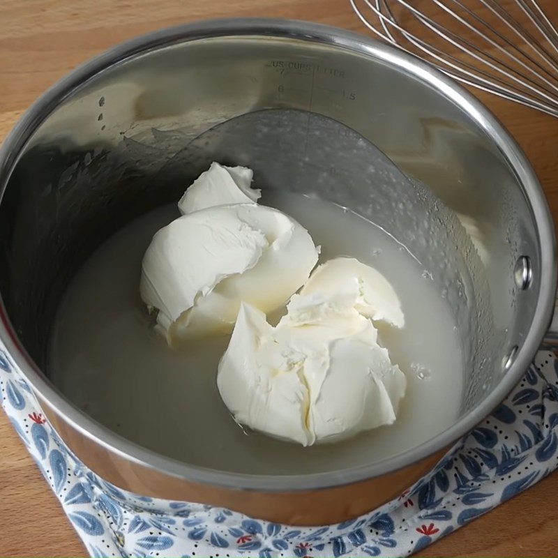 Step 3 Mix coconut milk with Mascarpone and mold Raffaello cake with waffle cake