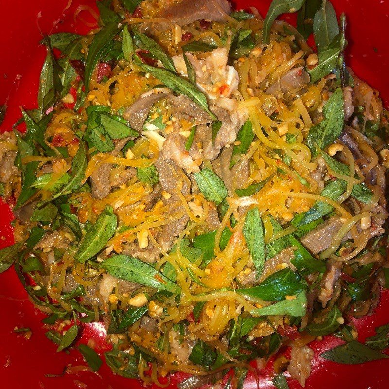 Step 4 Mix the salad for Papaya Salad with Pork Tongue