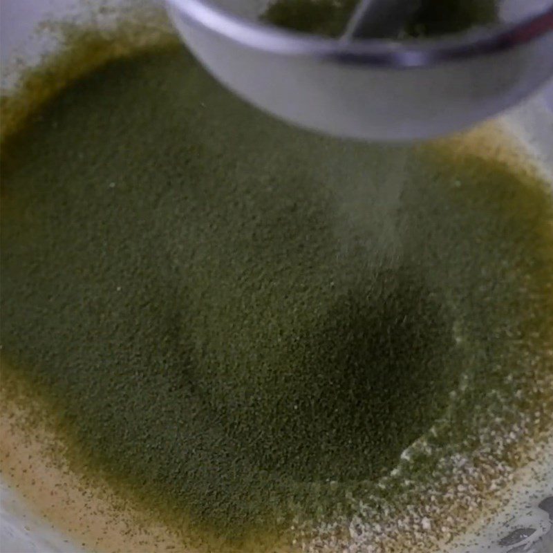 Step 2 Mix the matcha flour mixture Matcha Lava Cake