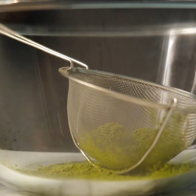 Step 2 Mix the green tea cream mixture for baked green tea cheesecake