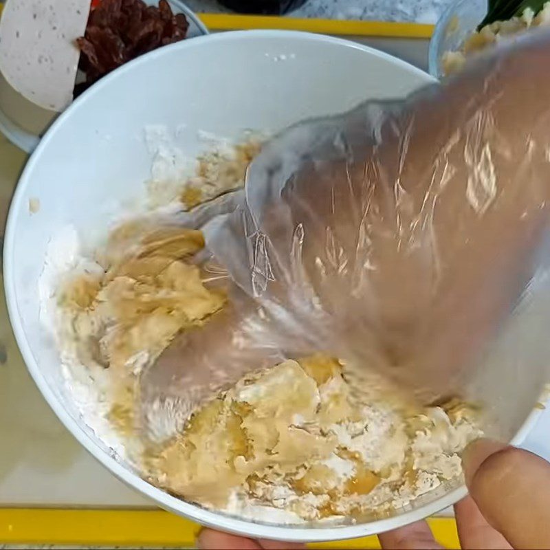 Step 2 Mixing and kneading the dough Vegetarian Mixed Mooncake no baking needed