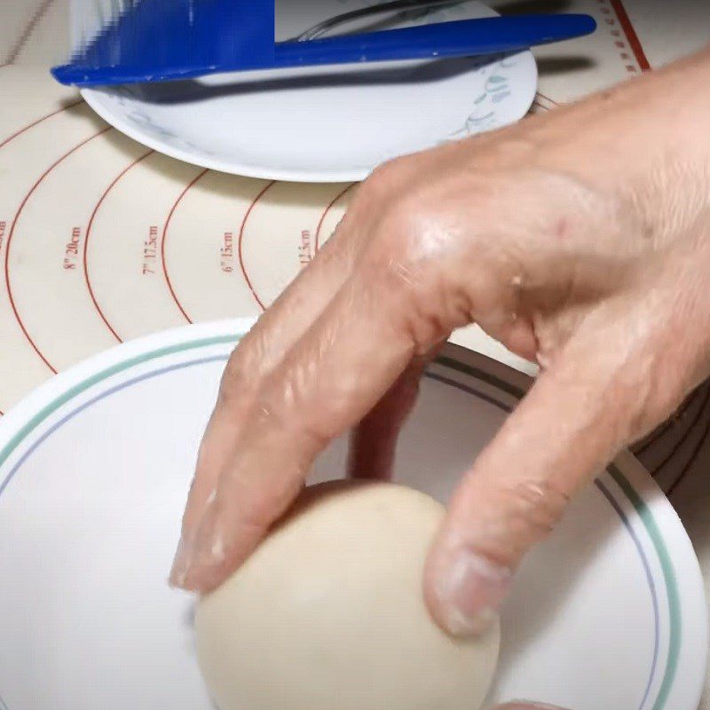 Step 2 Mix and knead the oil dough for Shrimp and Potato Stuffed Shell Dumplings