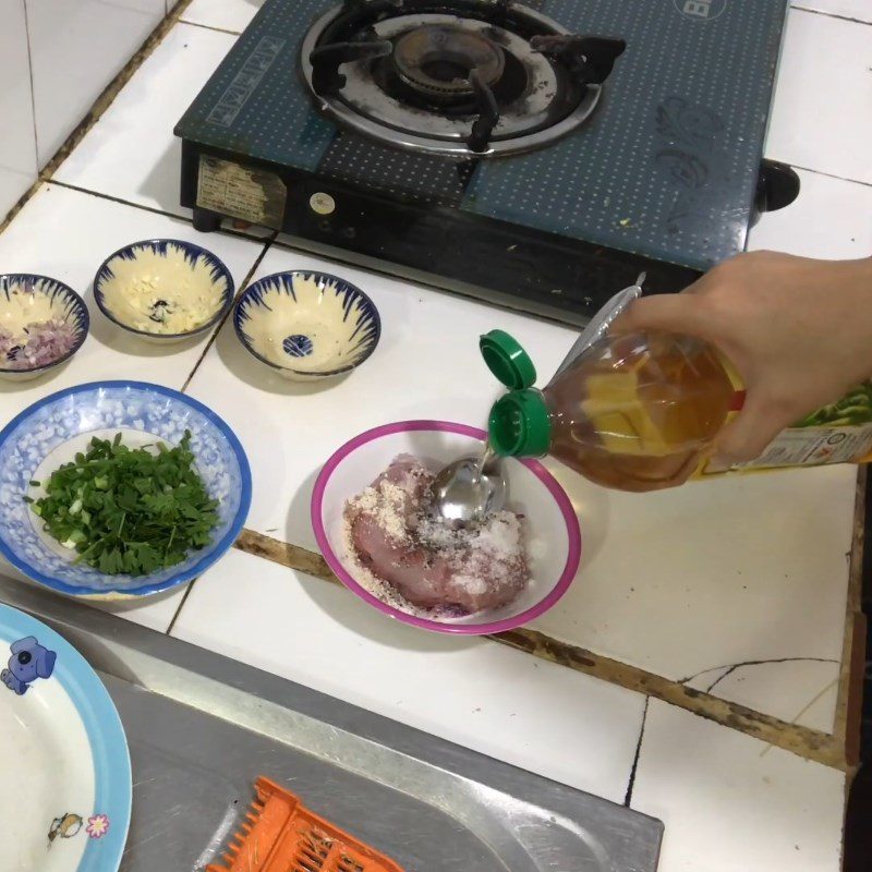 Step 2 Marinate the fish cake for Fish Cake Soup with Squash