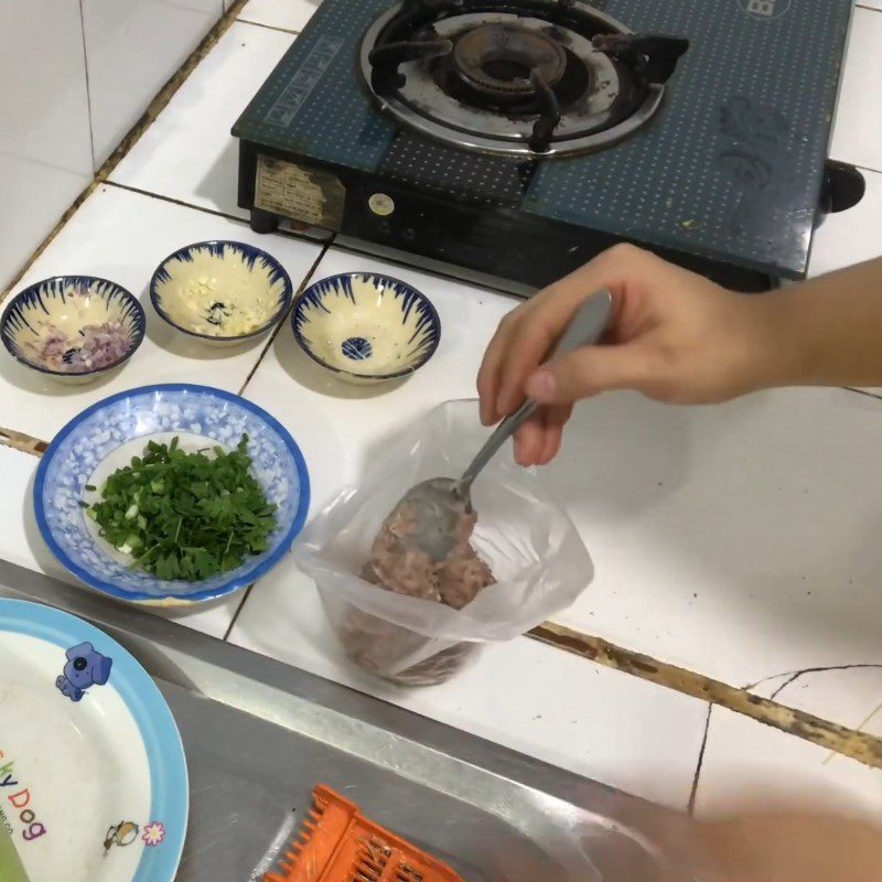 Step 2 Marinate the fish cake for Fish Cake Soup with Squash