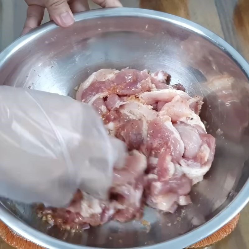 Step 3 Marinate the meat Fried Meat Marinade