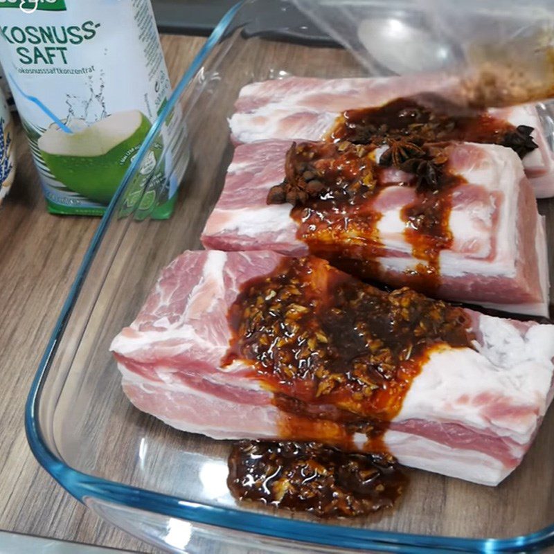 Step 2 Marinate the meat Braised five-spice meat