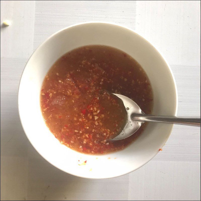 Step 2 Marinate the meat Cúc vegetable soup (tần ô) minced meat