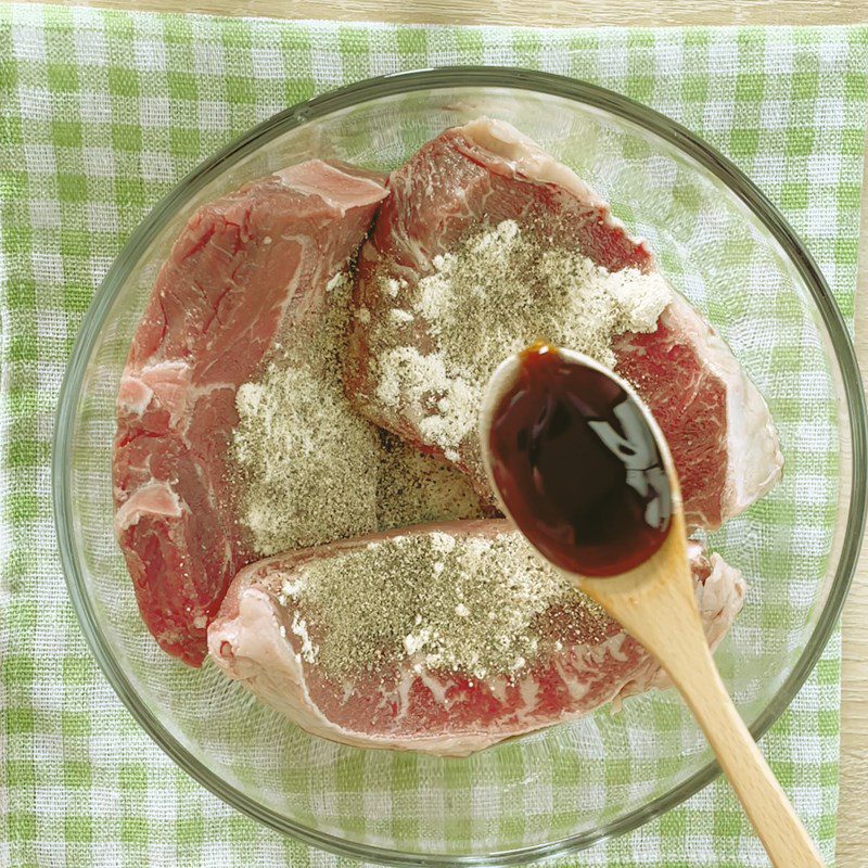 Step 2 Marinate the beef Grilled beef with salted egg sauce