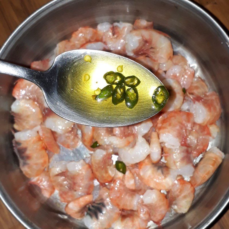 Step 2 Marinate the Shrimp for Sweet and Salty Shrimp