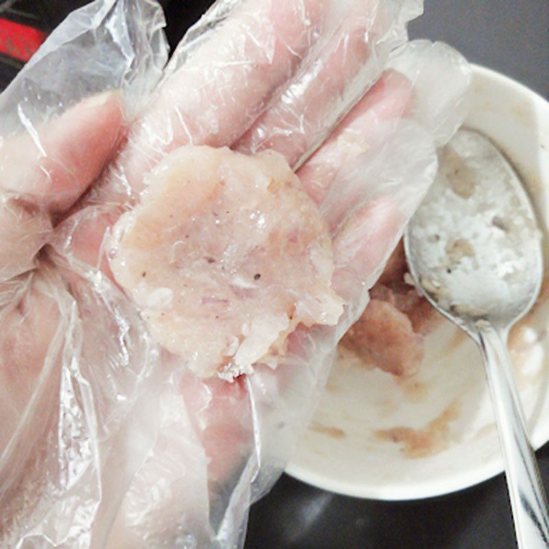 Step 2 Marinate and shape the fish balls for bitter melon soup