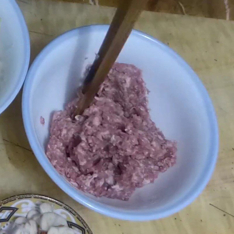 Step 2 Marinate and Stir-fry Meat Green Sticky Rice Omelet with Meat