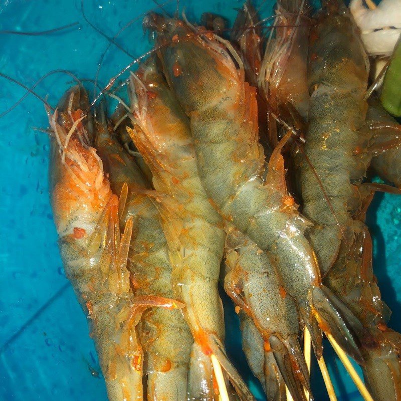 Step 2 Marinate and skewer the shrimp Grilled satay shrimp