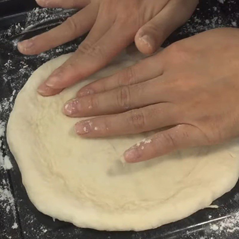 Step 5 Shaping the dough and forming the pizza How to make pizza base