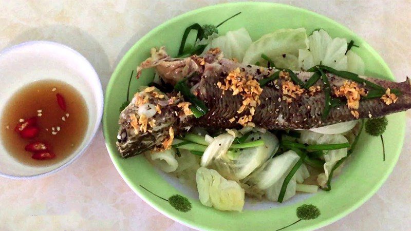 Grilled Snakehead Fish with Cabbage