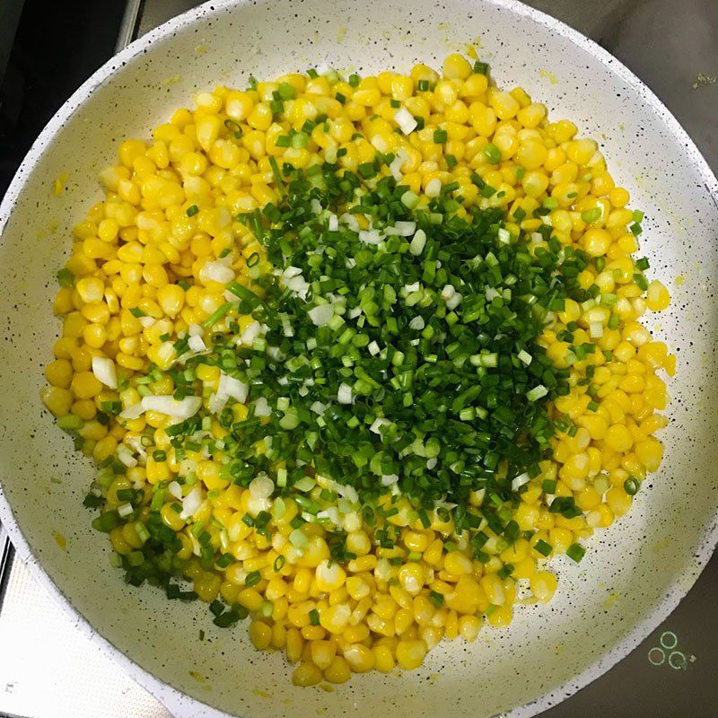 Step 2 Sauté the corn with butter Buttered Corn (recipe shared by a user)