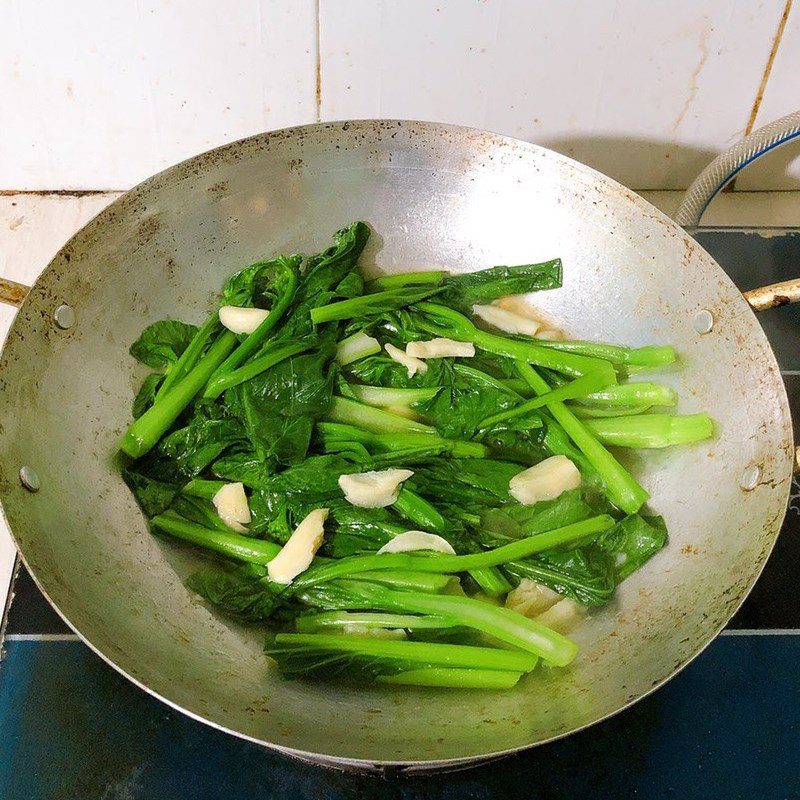 Step 2 Stir-fry Garlic Mustard Greens Garlic Stir-Fried Mustard Greens