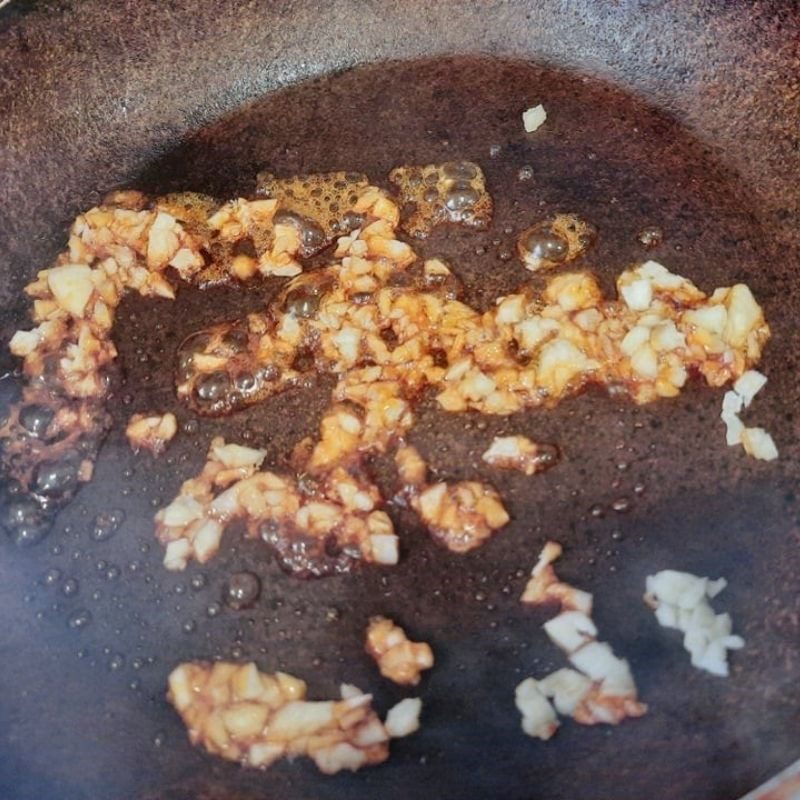 Step 3 Stir-fried chicken feet Spicy stir-fried chicken feet