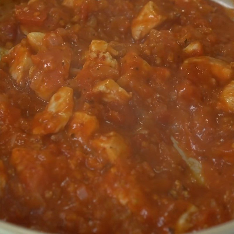 Step 3 Sauté chicken and tomatoes for Chicken Tomato Cheese Pasta