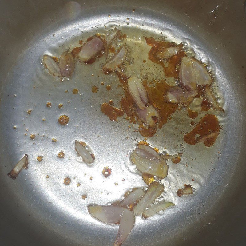 Step 4 Stir-frying rice noodles Stir-fried rice noodles